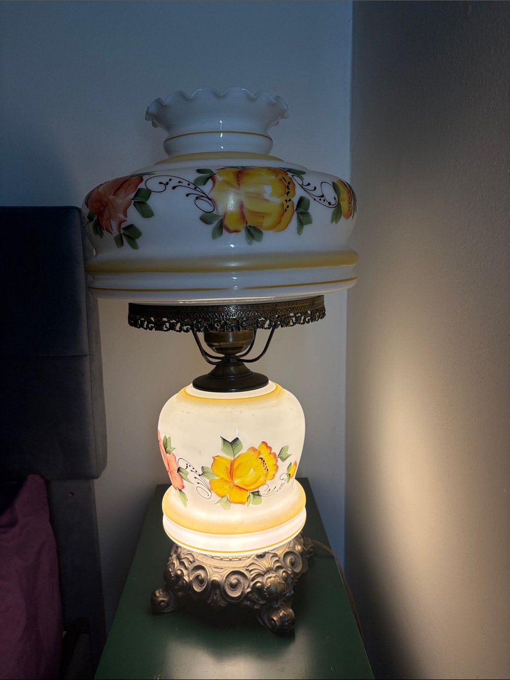 Vintage Gone with the Wind Vintage Lamp - Picture 6 of 8